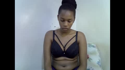 angel_mia5 online show from 12-22-25, 03:25