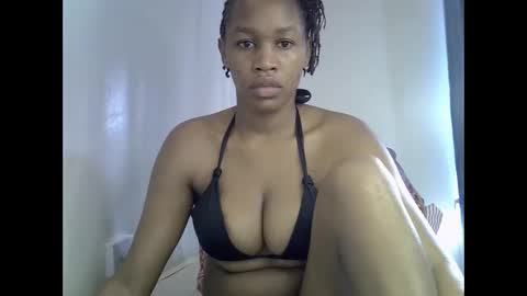 Snapshot of angel_mia5 chatting on 05-03-26, 12:33 angel_mia5 online show from 05-03-26, 12:33