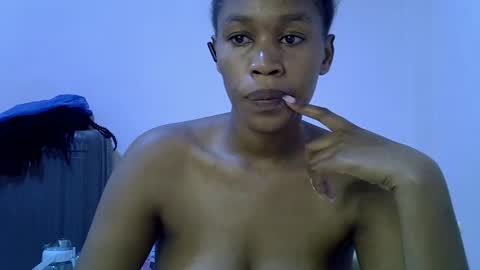 Snapshot of angel_mia5 chatting on 07-11-26, 02:53 angel_mia5 online show from 07-11-26, 02:53