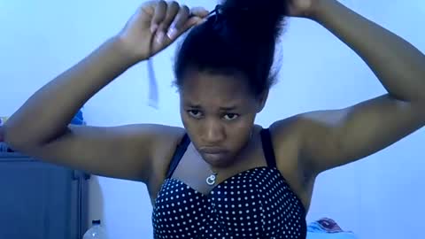 Snapshot of angel_mia5 chatting on 07-14-26, 10:37 angel_mia5 online show from 07-14-26, 10:37