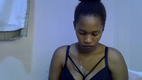 Snapshot of angel_mia5 chatting on 07-23-26, 01:58 angel_mia5 online show from 07-23-26, 01:58