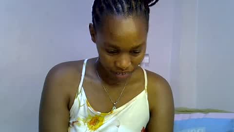 Snapshot of angel_mia5 chatting on 07-27-26, 03:52 angel_mia5 online show from 07-27-26, 03:52