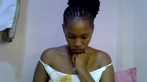 Snapshot of angel_mia5 chatting on 07-28-26, 12:48 angel_mia5 online show from 07-28-26, 12:48