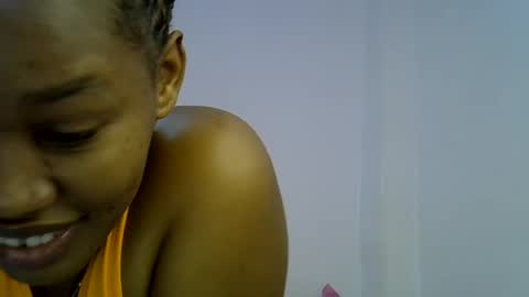 Snapshot of angel_mia5 chatting on 07-31-26, 01:21 angel_mia5 online show from 07-31-26, 01:21