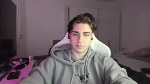 Snapshot of angel_salvatore333 chatting on 11-14-25, 11:02 Angel online show from 11-14-25, 11:02