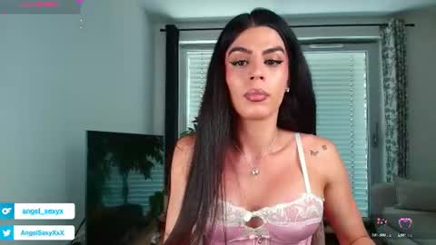 Snapshot of angel_sexyxxx chatting on 06-23-26, 01:09 CALL ME ANGEL online show from 06-23-26, 01:09