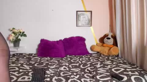 Angel online show from 10-28-25, 07:05