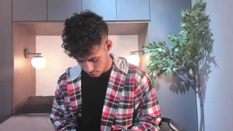 Snapshot of angel_silva_ chatting on 04-18-26, 11:58 Angel online show from 04-18-26, 11:58
