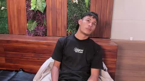Snapshot of angel_silva_ chatting on 04-21-26, 11:49 Angel online show from 04-21-26, 11:49