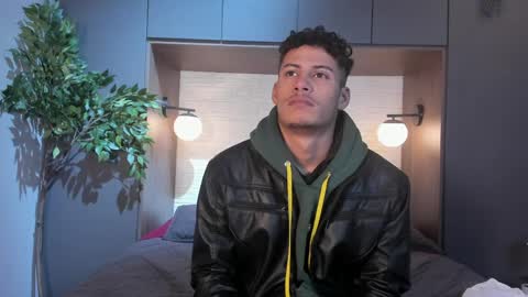 Snapshot of angel_silva_ chatting on 04-30-26, 11:38 Angel online show from 04-30-26, 11:38