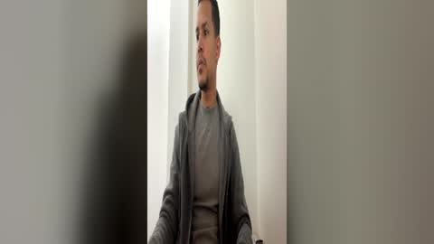 Snapshot of angel_silva_ chatting on 06-26-26, 07:02 Angel online show from 06-26-26, 07:02