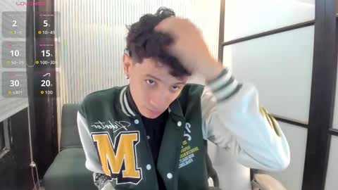 Snapshot of angel_st1 chatting on 04-13-26, 12:21 Angel online show from 04-13-26, 12:21