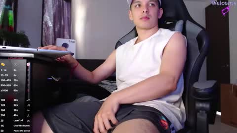 Snapshot of angel_twink69 chatting on 02-12-26, 03:29 Angel Twink online show from 02-12-26, 03:29
