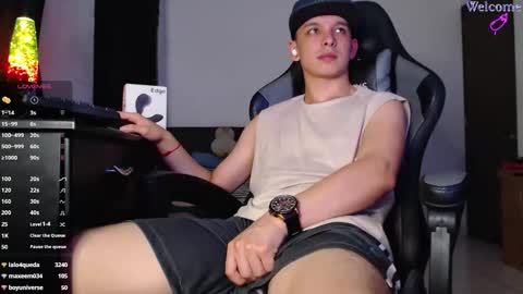 Snapshot of angel_twink69 chatting on 02-19-26, 03:35 Angel Twink online show from 02-19-26, 03:35
