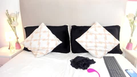 angel_velvet_ online show from 02-22-26, 09:02