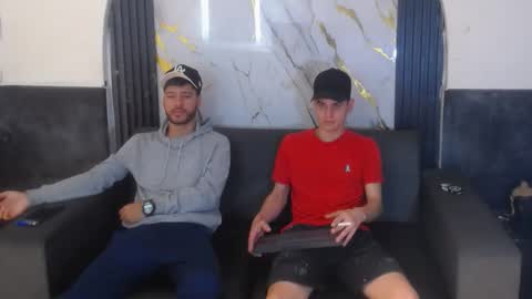 angel_villareal_ online show from 03-10-26, 05:45