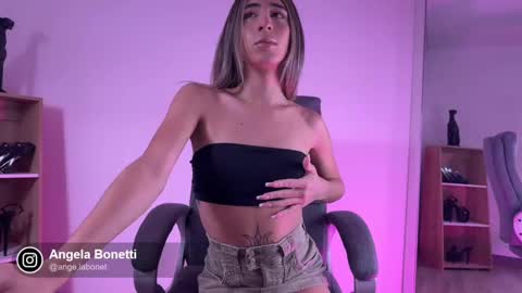 Angela Bonetti online show from 02-11-25, 11:10