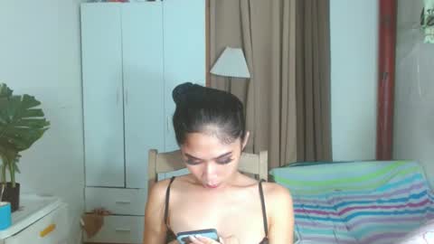 angela online show from 01-15-25, 09:09