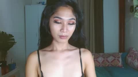 angela online show from 02-10-25, 09:36