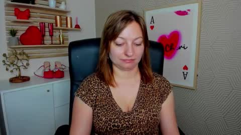 Snapshot of angela_samt chatting on 05-04-26, 05:36 Angela online show from 05-04-26, 05:36