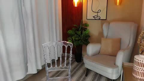 Snapshot of angela_santana_ chatting on 12-17-24, 06:42 Angela online show from 12-17-24, 06:42