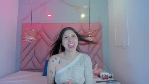 Snapshot of angelaa_cute chatting on 05-06-26, 12:10 ANGELA online show from 05-06-26, 12:10