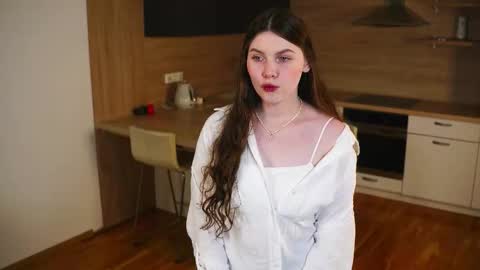 Olivia online show from 12-02-25, 05:35