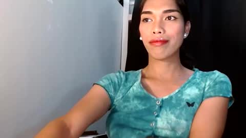 Snapshot of angelamonroe chatting on 04-17-26, 09:51 SENORITA online show from 04-17-26, 09:51