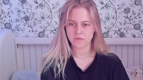 Snapshot of angelanty chatting on 05-11-26, 01:06 Darsi Anty online show from 05-11-26, 01:06