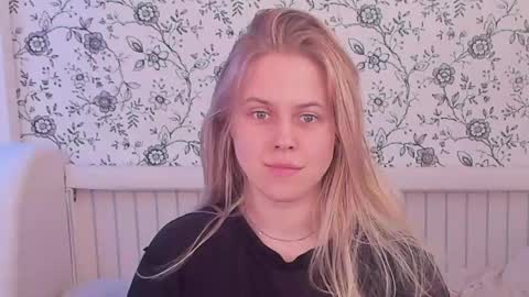 Snapshot of angelanty chatting on 05-11-26, 04:04 Darsi Anty online show from 05-11-26, 04:04