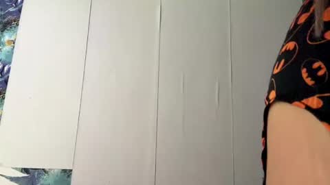 Snapshot of angelaribero chatting on 07-17-26, 05:25 Angel online show from 07-17-26, 05:25