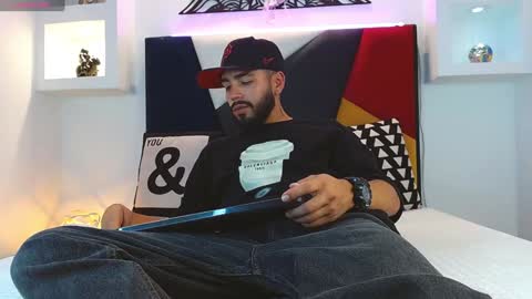 Angel online show from 01-29-25, 03:33