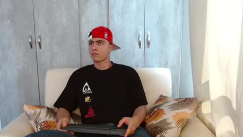 angelbacker22 online show from 01-25-25, 07:07