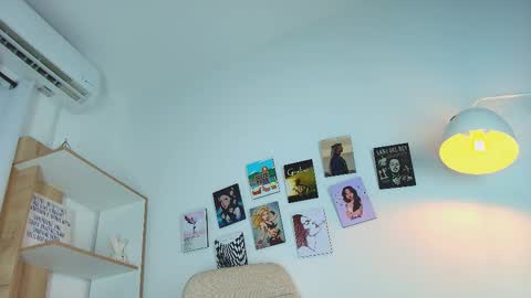 Snapshot of angelbae_ chatting on 10-11-25, 09:24 AngelBae  online show from 10-11-25, 09:24