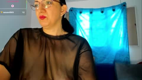 Snapshot of angelblue972344 chatting on 05-30-26, 02:58 angel online show from 05-30-26, 02:58