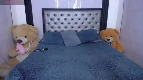 Snapshot of angelcamgirl20 chatting on 05-10-26, 07:52 angel online show from 05-10-26, 07:52