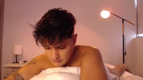 Snapshot of angelcossio chatting on 12-13-25, 07:53 Angel online show from 12-13-25, 07:53