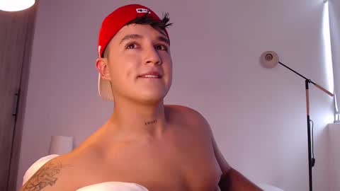 Snapshot of angelcossio chatting on 01-06-26, 06:44 Angel online show from 01-06-26, 06:44