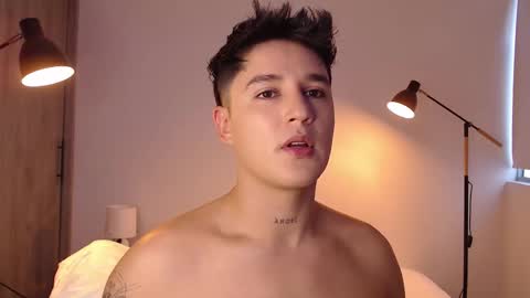 Snapshot of angelcossio chatting on 01-17-26, 07:17 Angel online show from 01-17-26, 07:17