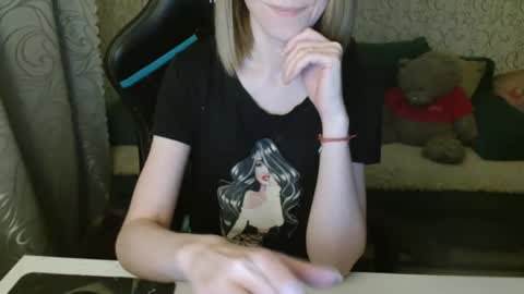 Snapshot of angelcute32 chatting on 11-06-25, 03:02 AngelCute32 online show from 11-06-25, 03:02