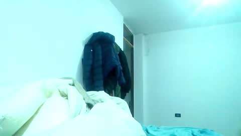 angeldavid90 online show from 10-06-25, 04:21