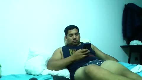 Snapshot of angeldavid90 chatting on 01-10-26, 04:36 angeldavid90 online show from 01-10-26, 04:36