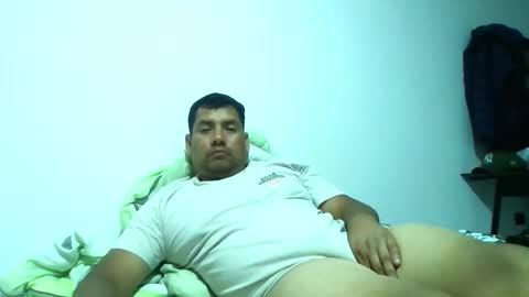 Snapshot of angeldavid90 chatting on 02-13-26, 01:12 angeldavid90 online show from 02-13-26, 01:12