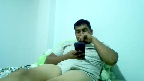 Snapshot of angeldavid90 chatting on 02-14-26, 12:07 angeldavid90 online show from 02-14-26, 12:07