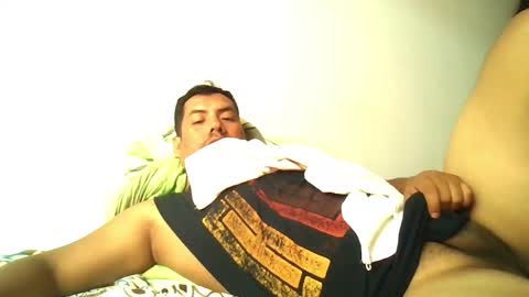 Snapshot of angeldavid90 chatting on 02-15-26, 02:36 angeldavid90 online show from 02-15-26, 02:36