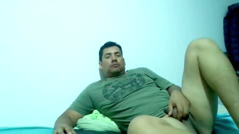 Snapshot of angeldavid90 chatting on 02-20-26, 01:57 angeldavid90 online show from 02-20-26, 01:57