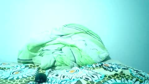 Snapshot of angeldavid90 chatting on 03-01-26, 02:35 angeldavid90 online show from 03-01-26, 02:35