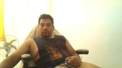 Snapshot of angeldavid90 chatting on 04-25-26, 07:00 angeldavid90 online show from 04-25-26, 07:00