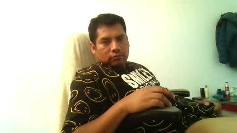 Snapshot of angeldavid90 chatting on 04-26-26, 06:49 angeldavid90 online show from 04-26-26, 06:49