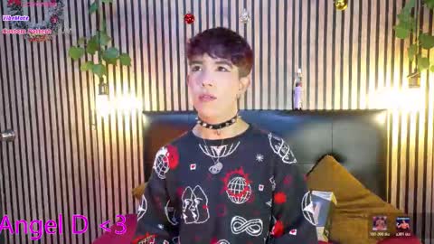 Snapshot of angeldustt_19 chatting on 01-08-26, 03:53 Angel dust online show from 01-08-26, 03:53